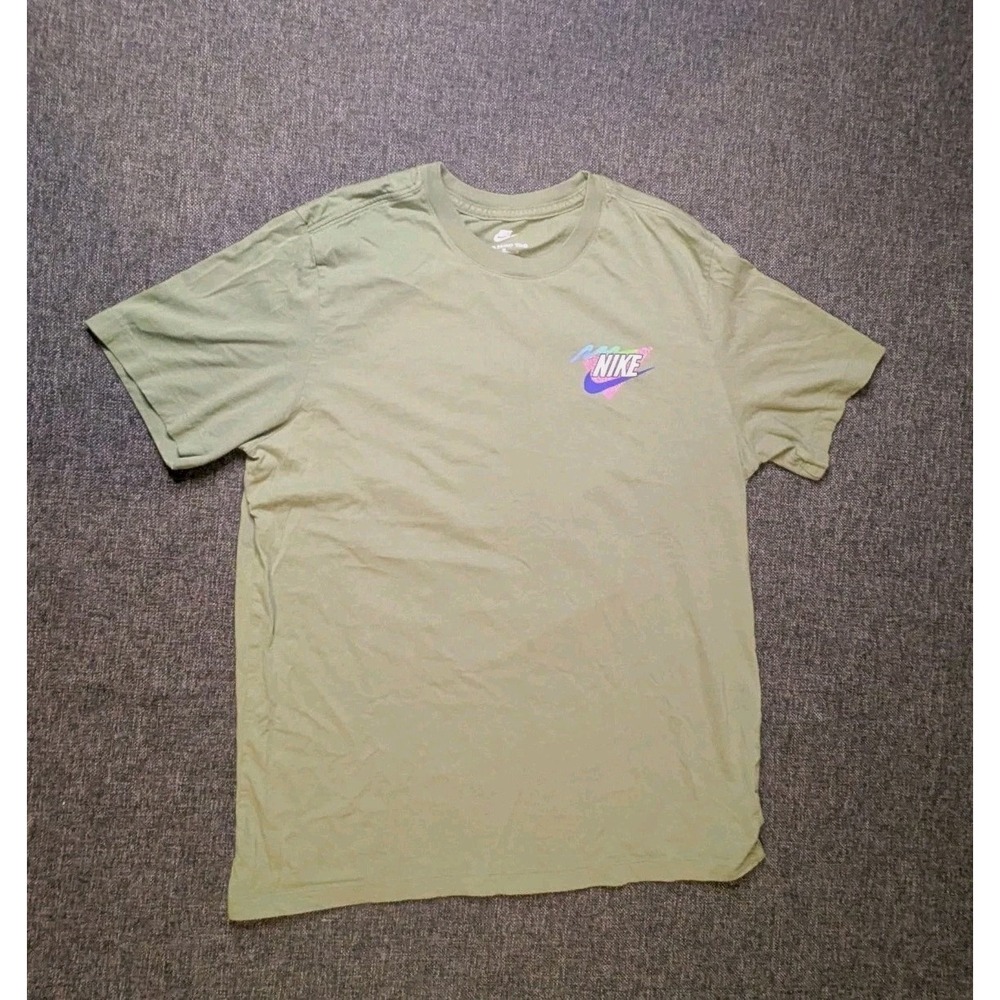 Nike Mens Medium Limited Pug Dog Graphic Logo Swoosh Shirt Green Sports Tee